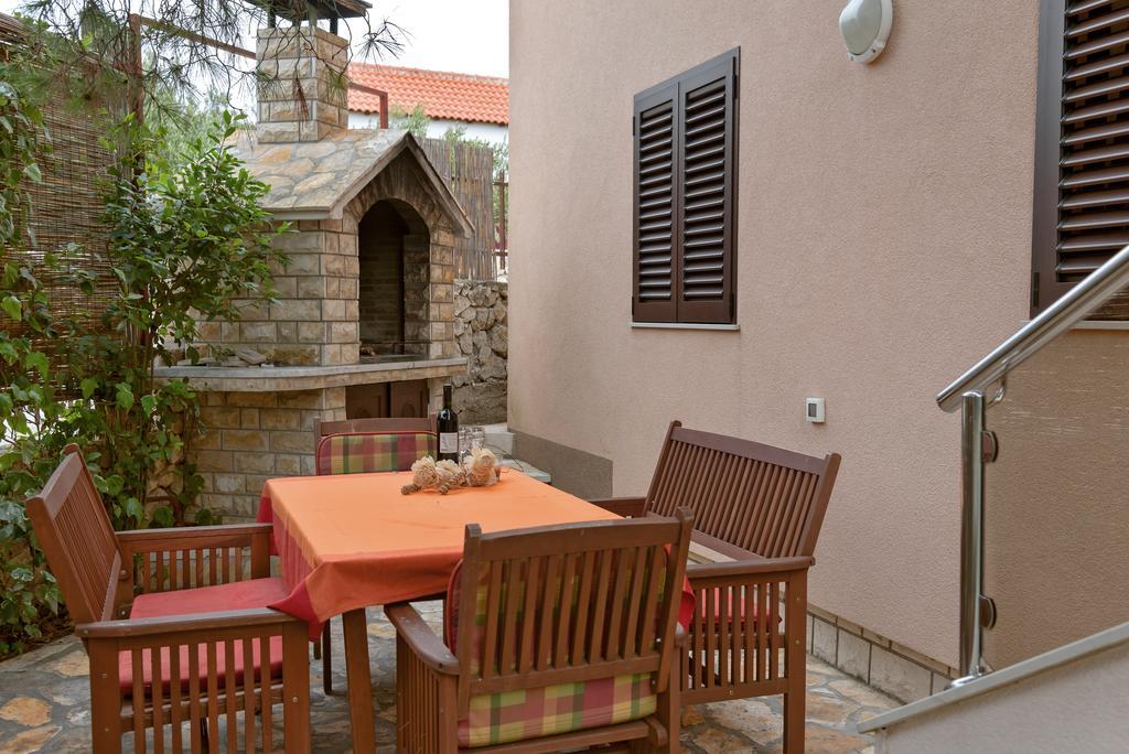 Apartman Zlatka Zečevo エクステリア 写真